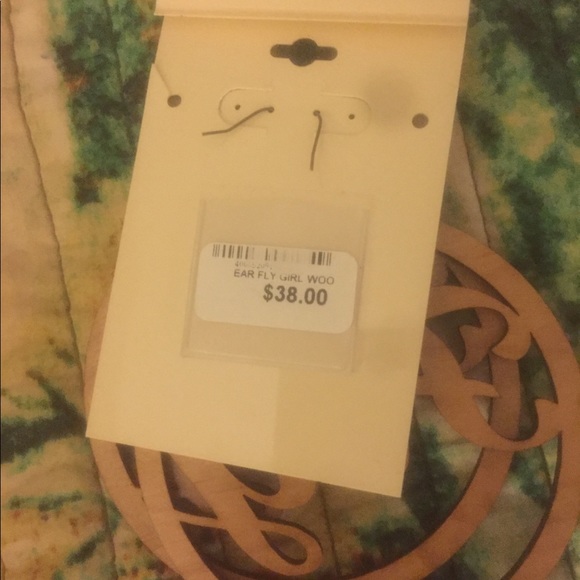 Brand new “FLY” earrings - Picture 2 of 2